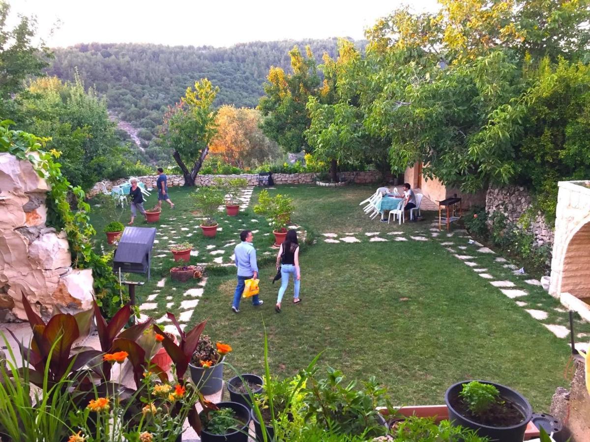 El Achkar Guesthouse Beit ed-Dine Exterior photo